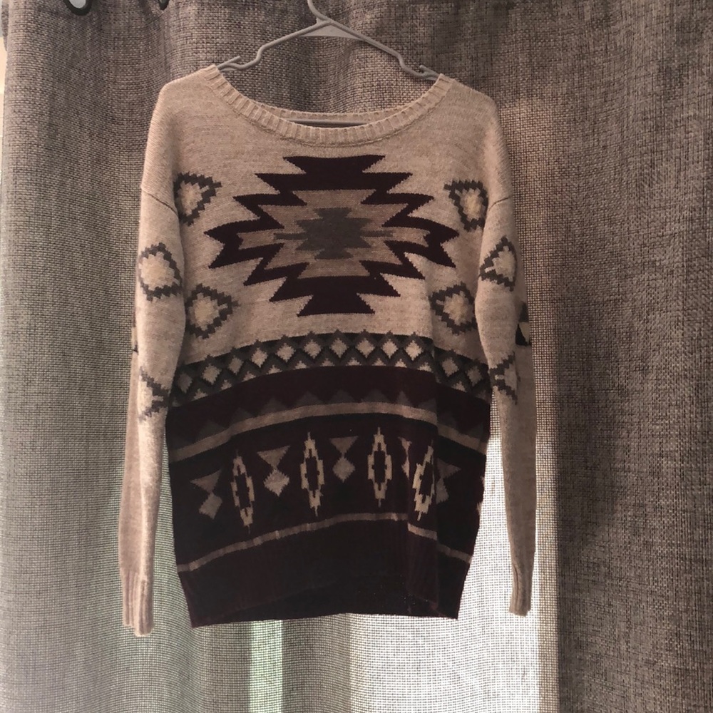 American Eagle Maroon Sweater